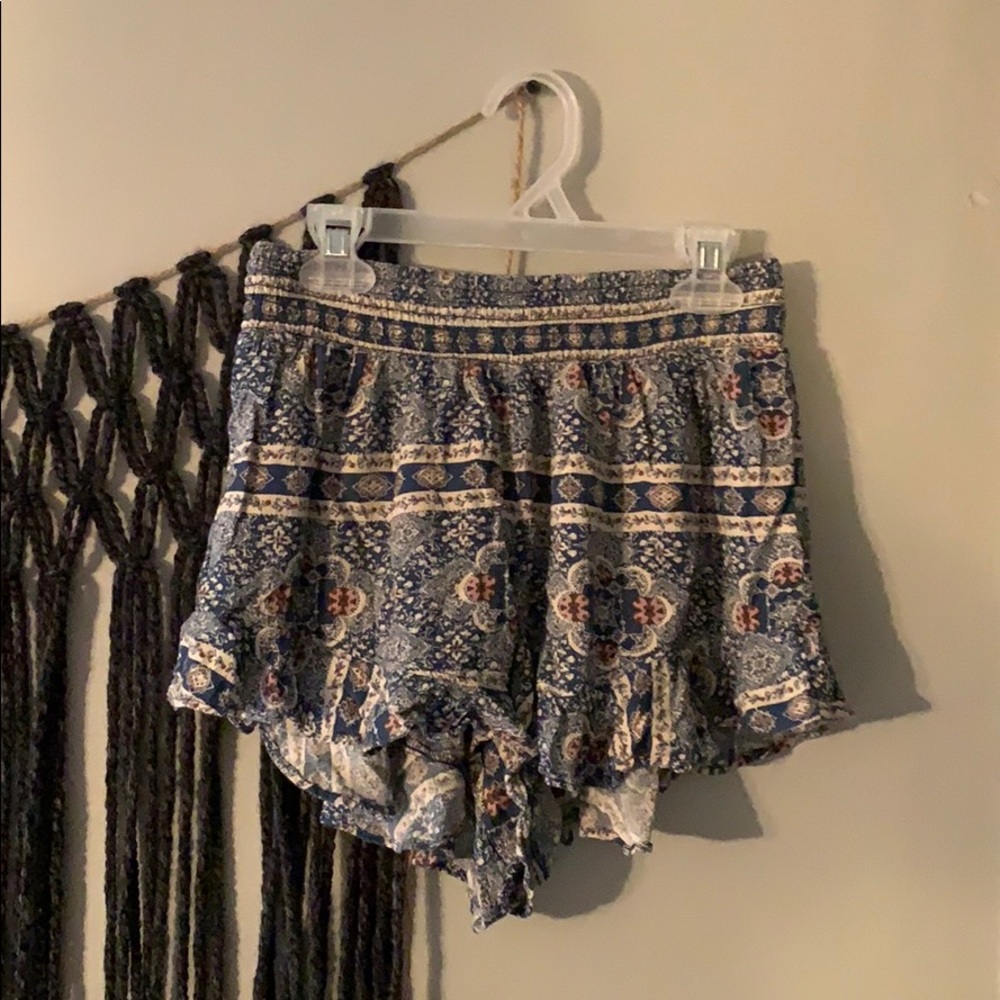 American Eagle outfitters blue floral shorts